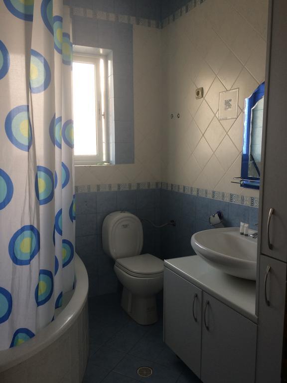 Vila Ridvani コルチャ エクステリア 写真