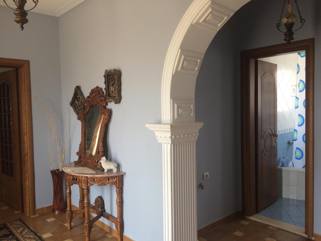 Vila Ridvani コルチャ エクステリア 写真